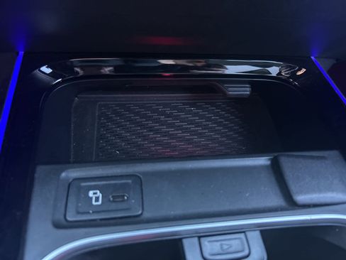 Used 2022 Mercedes-Benz EQB 300 EQB 300 image 39