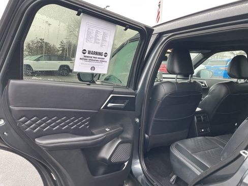 Used 2024 Mitsubishi Outlander SEL image 27