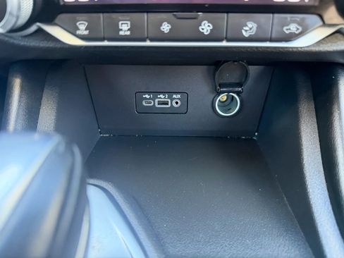 Used 2020 Nissan Sentra SR FWD image 20