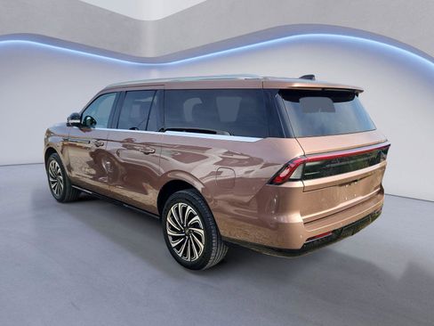 Used 2025 Lincoln Navigator L Black Label image 3