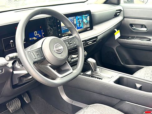 New 2026 Nissan Kicks SV w/ SV Premium Package FWD image 9