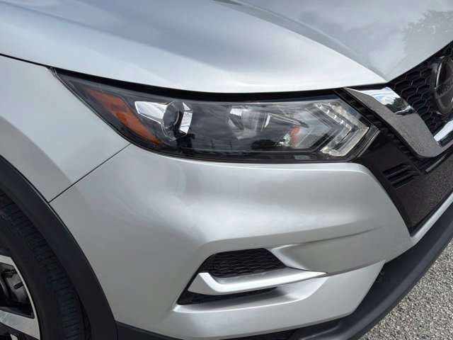 Used 2022 Nissan Rogue Sport SL FWD image 9