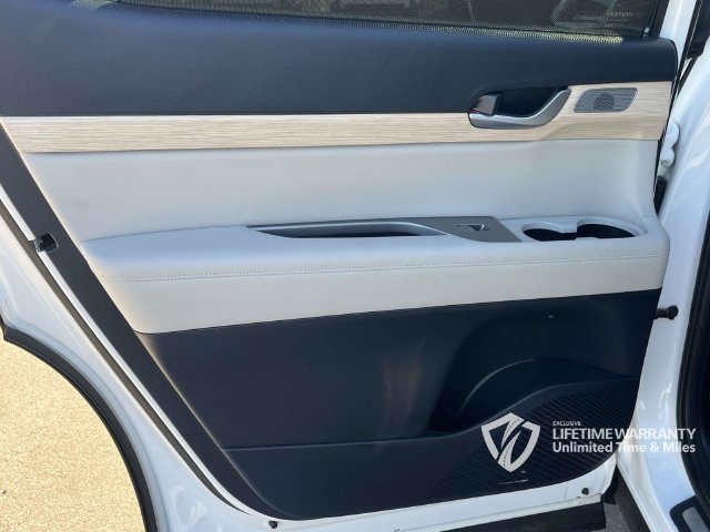 Used 2024 Hyundai Palisade Limited FWD image 21