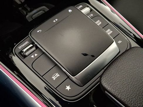 Used 2021 Mercedes-Benz GLA 250 4MATIC image 23