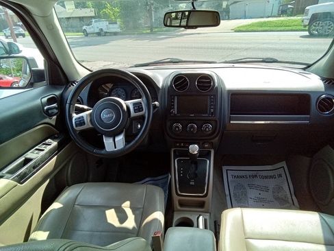Used 2015 Jeep Patriot High Altitude FWD image 9