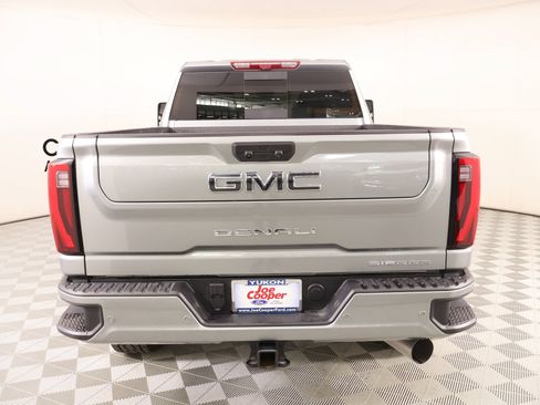 Used 2025 GMC Sierra 2500 Denali Ultimate AWD/4WD image 22