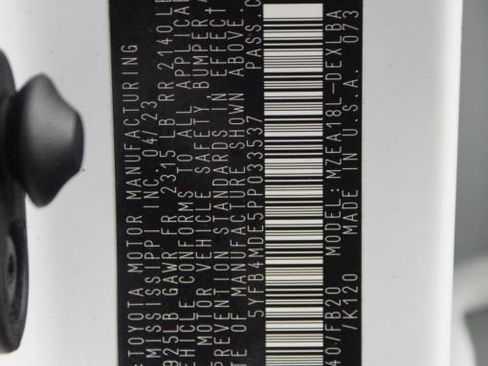 Used 2023 Toyota Corolla LE image 22