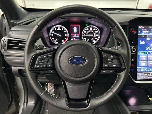 Used 2025 Subaru Forester Premium image 16