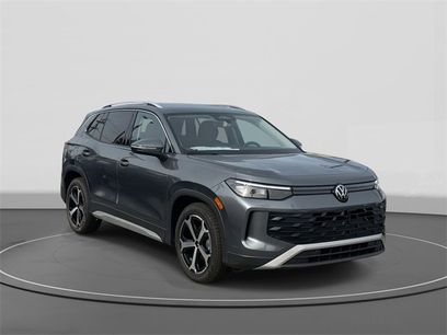 New 2026 Volkswagen Tiguan SE