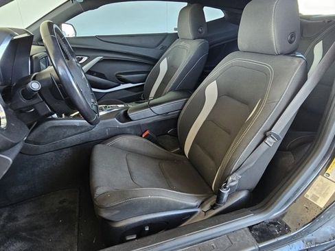 Used 2018 Chevrolet Camaro LT image 14
