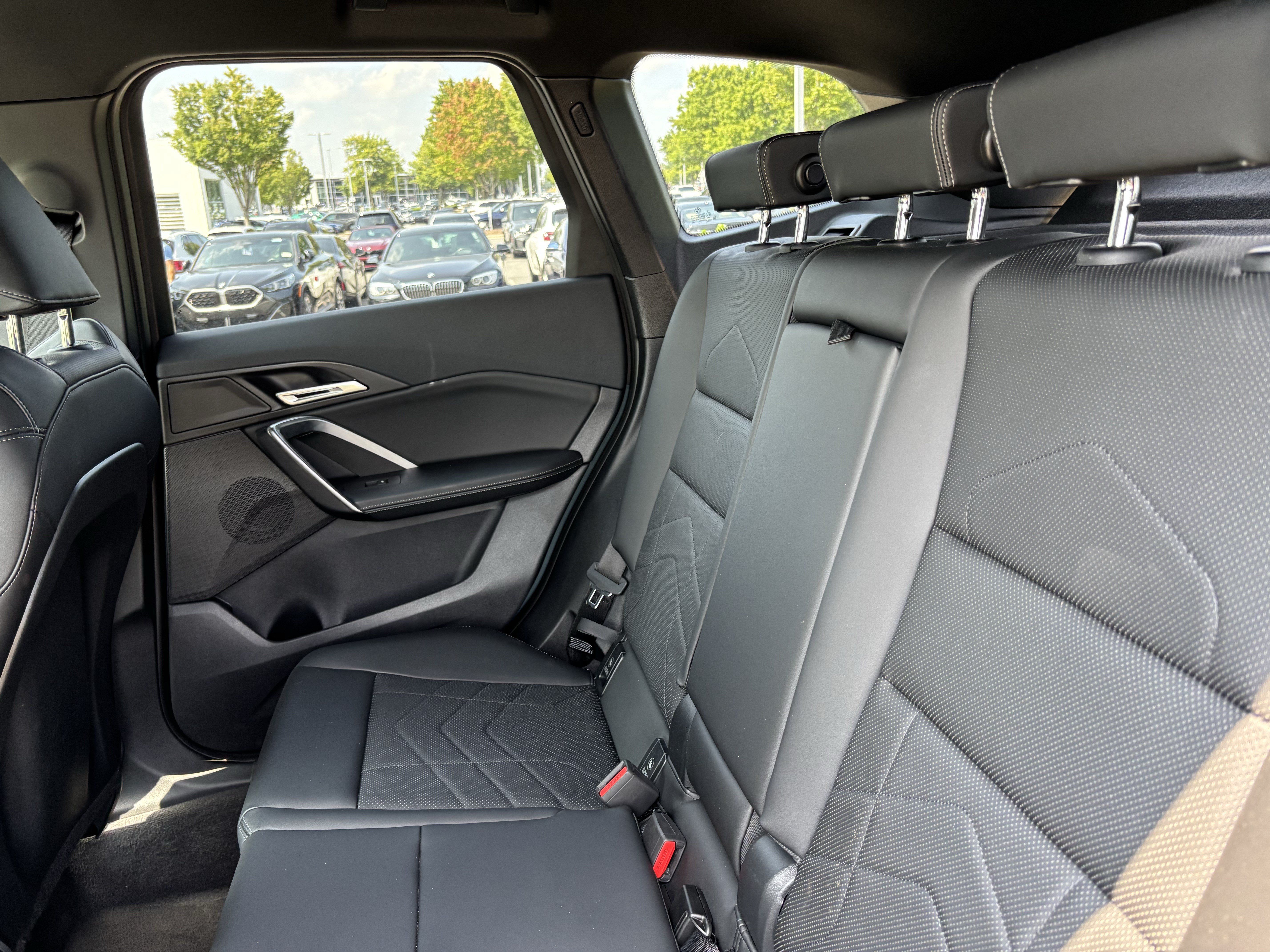 Certified 2025 BMW X1 xDrive28i AWD/4WD image 32
