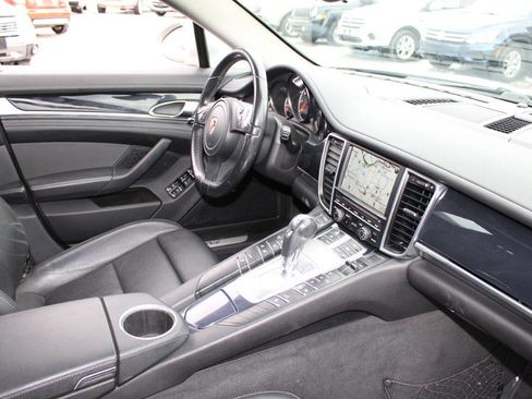 Used 2011 Porsche Panamera image 12