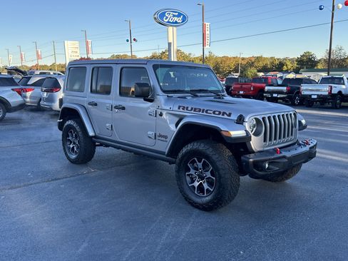 Used 2018 Jeep Wrangler Unlimited Rubicon image 4