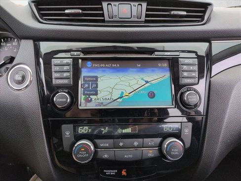 Used 2017 Nissan Rogue Sport SL FWD image 13