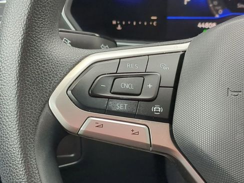 Used 2022 Volkswagen Tiguan S image 17