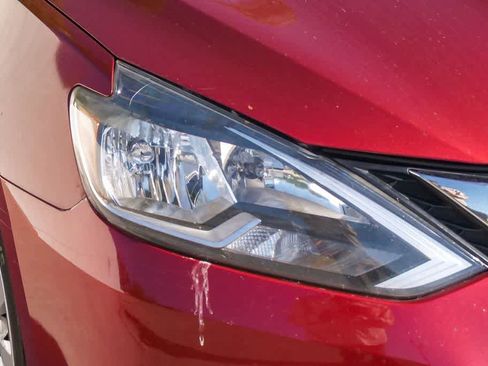 Used 2017 Nissan Sentra SV image 4