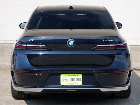 Used 2023 BMW i7 xDrive60 w/ Executive Package 2 AWD/4WD image 62