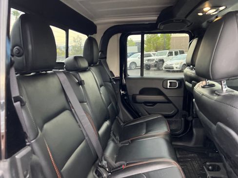 Used 2021 Jeep Gladiator Mojave AWD/4WD image 19