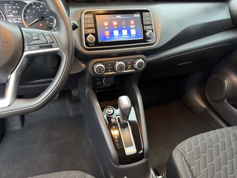 Used 2021 Nissan Kicks S image 28