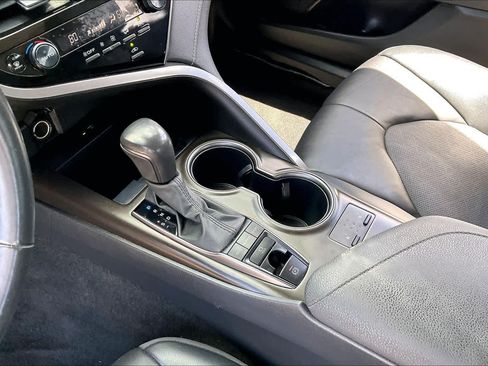 Used 2024 Toyota Camry XSE FWD image 15