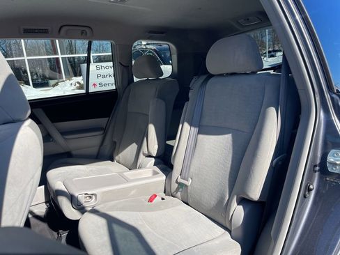 Used 2012 Toyota Highlander 4WD w/ Tech Pkg image 14