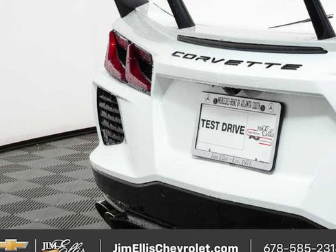 Used 2022 Chevrolet Corvette Stingray Premium Cpe w/ Z51 Performance Package RWD image 37