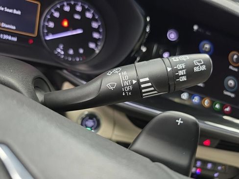 Certified 2022 Buick Envision Essence w/ Technology Package I FWD image 36