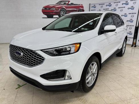 Certified 2024 Ford Edge SEL w/ Convenience Package image 3