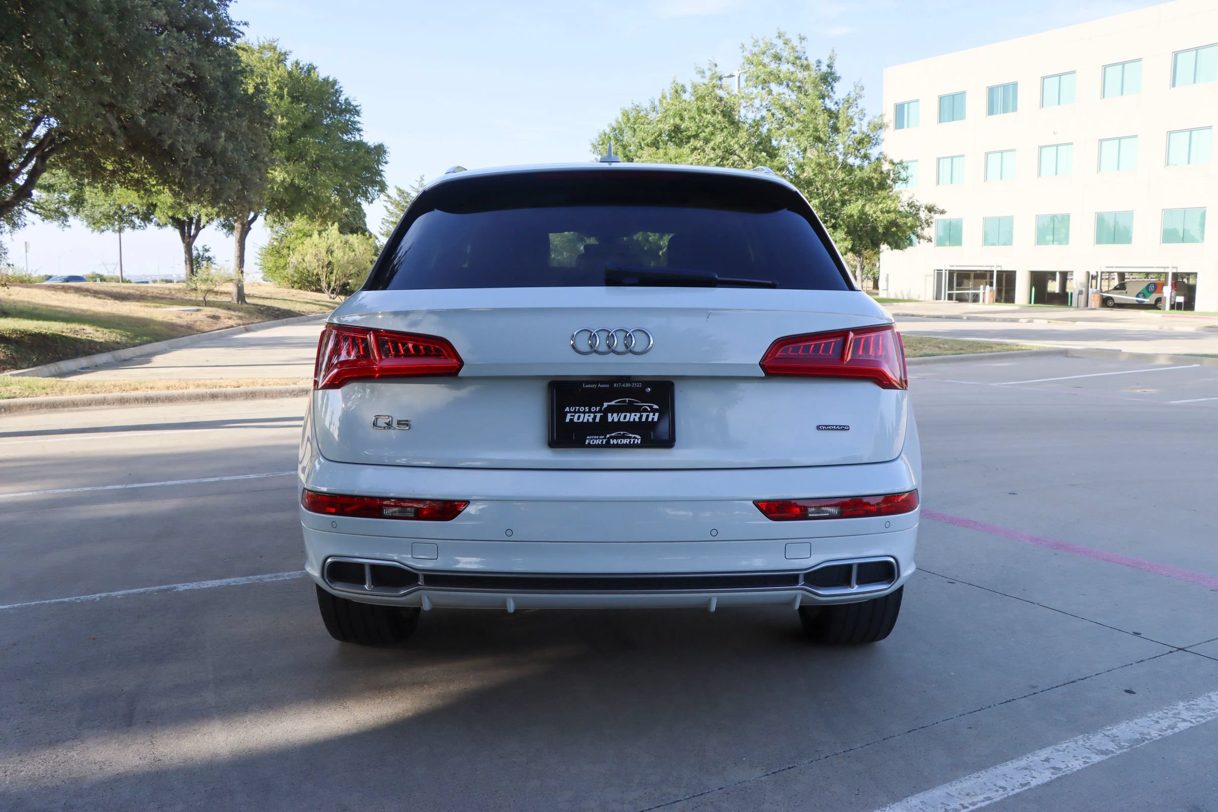 Used 2020 Audi Q5 e Prestige w/ Prestige Package AWD/4WD image 6