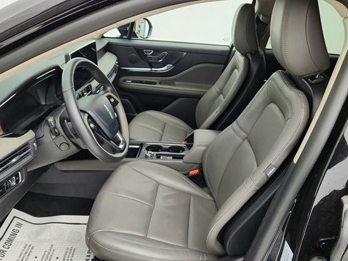 Used 2025 Lincoln Corsair Reserve AWD/4WD image 19