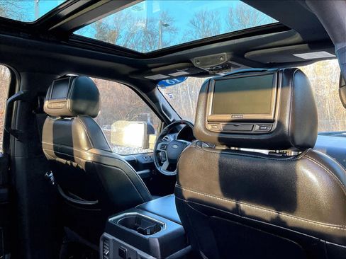 Used 2018 Ford F150 Raptor w/ Equipment Group 802A Luxury image 27