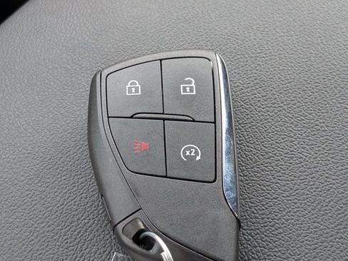 Used 2025 GMC Canyon Elevation w/ Convenience Package RWD image 31