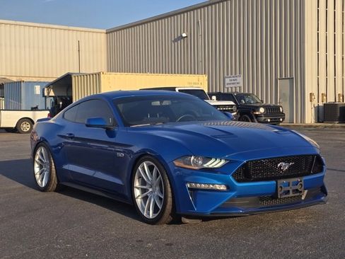 Used 2020 Ford Mustang GT w/ Equipment Group 301A image 5