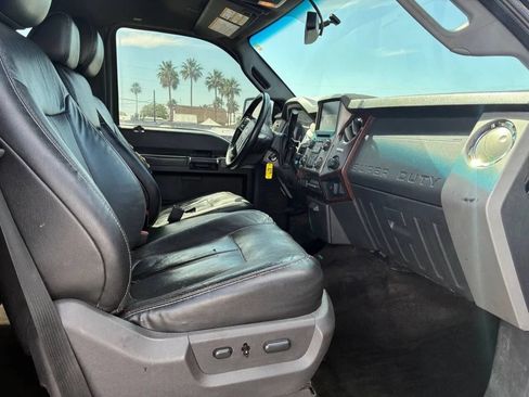 Used 2013 Ford F250 Lariat w/ Lariat Interior Pkg AWD/4WD image 22