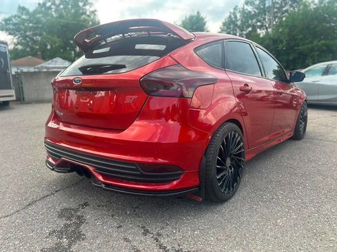Used 2018 Ford Focus ST FWD image 5