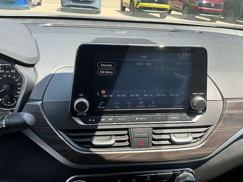 Certified 2024 Nissan Altima 2.5 SV AWD/4WD image 17