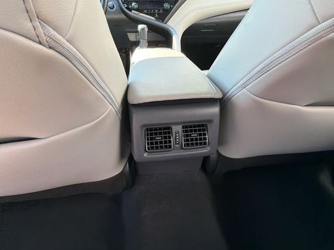Used 2023 Toyota Camry XLE FWD image 37
