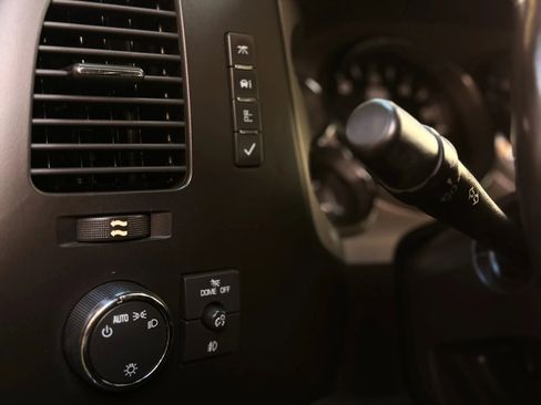 Used 2011 GMC Sierra 1500 SLE w/ Power Tech Package image 30