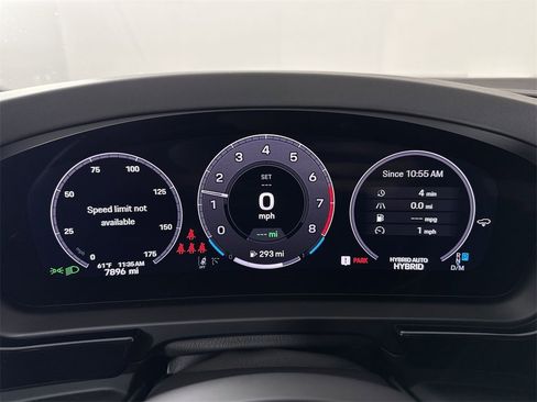 Certified 2025 Porsche Cayenne E-Hybrid image 37