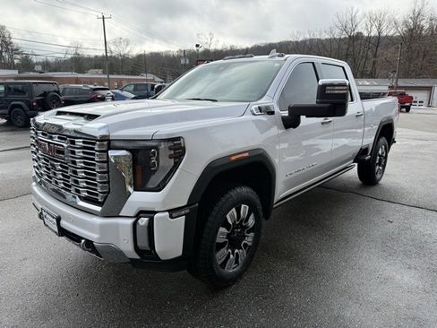 Used 2024 GMC Sierra 2500 Denali w/ Denali Reserve Package image 5
