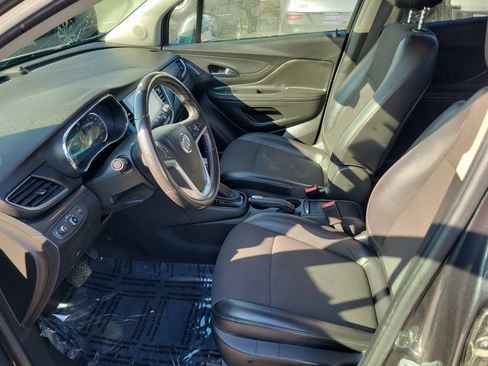 Used 2018 Buick Encore Preferred image 10
