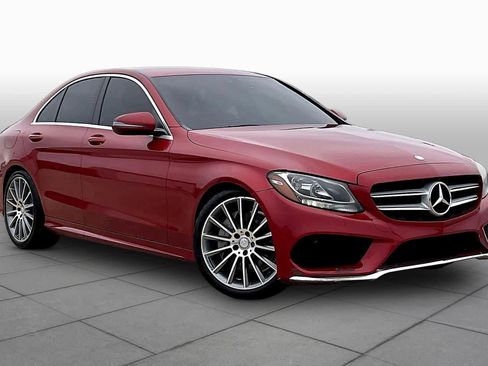 Used 2016 Mercedes-Benz C 300 Sport image 4