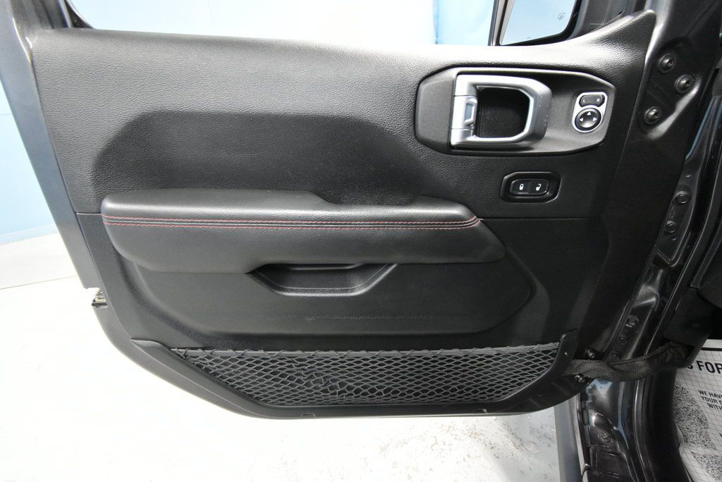 Used 2021 Jeep Gladiator Rubicon AWD/4WD image 4