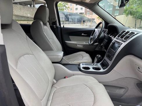 Used 2012 GMC Acadia SLT w/ LPO, 'HIT The Road' Package FWD image 33