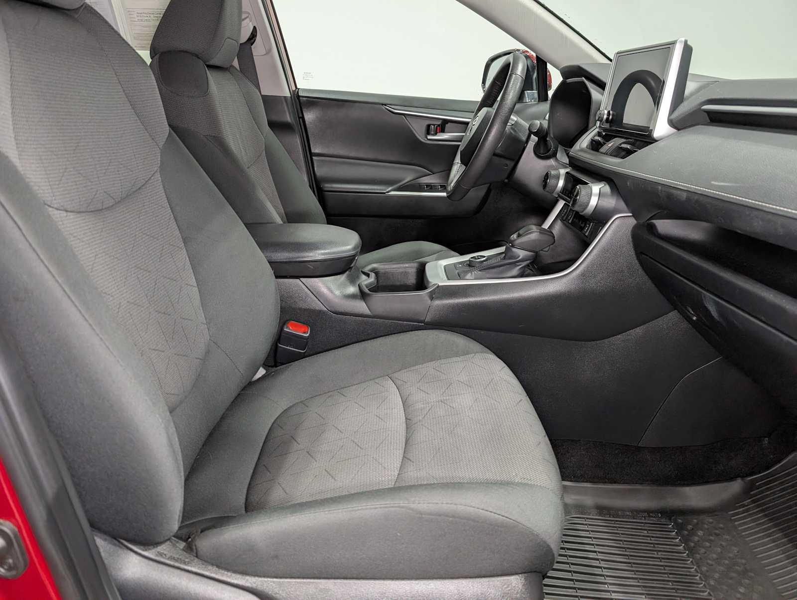 Used 2024 Toyota RAV4 XLE w/ Convenience Package AWD/4WD image 42