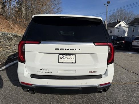 Used 2025 GMC Yukon Denali image 8