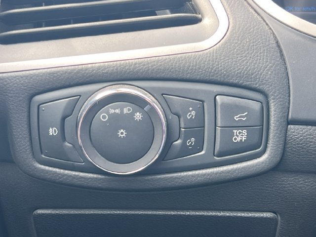 Used 2020 Ford Edge SEL w/ Convenience Package FWD image 26