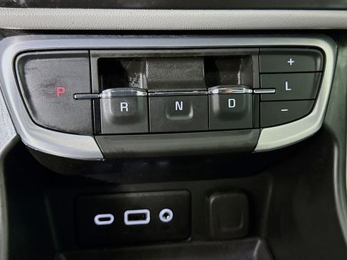 Used 2022 GMC Terrain SLE image 20