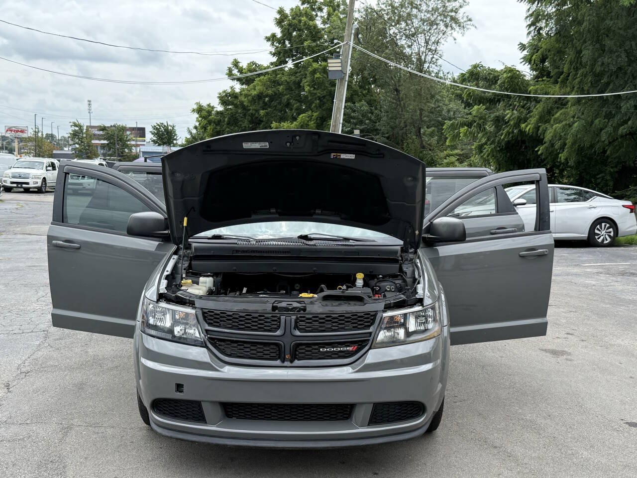 Used 2020 Dodge Journey SE w/ Blacktop Package FWD image 21