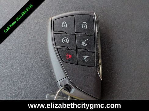 Used 2025 GMC Yukon Denali AWD/4WD image 36